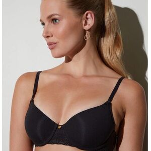 NWT NATORI Bliss Perfection
Contour Underwire Bra Retail$72